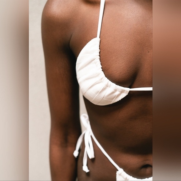 NWOT Londre triangle bikini top - Picture 5 of 6